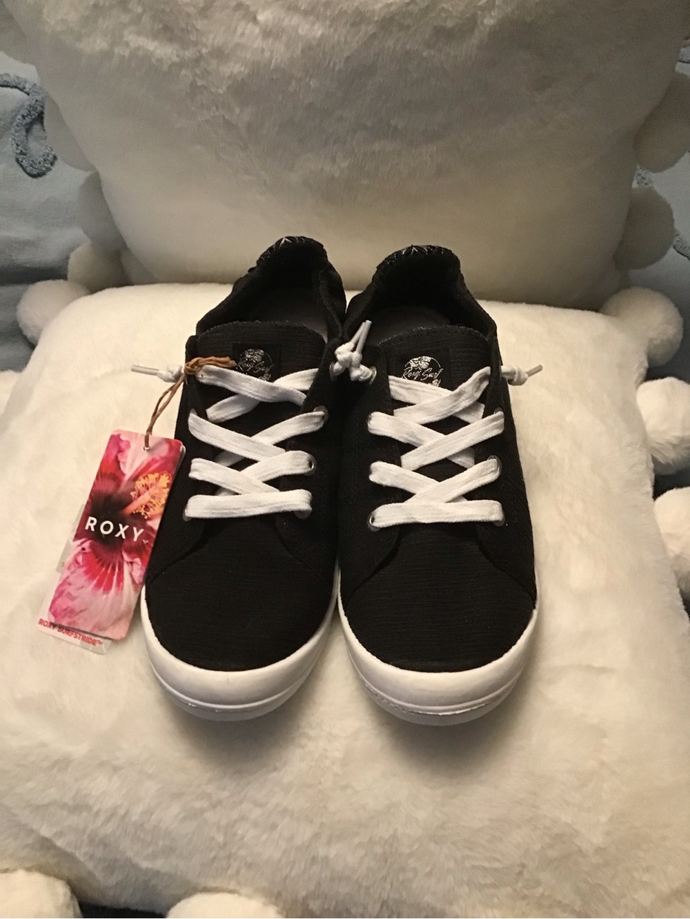 Roxy Bayshore III Slip on Canvas Sneakers. Size 9 NWT - Picture 8 of 8